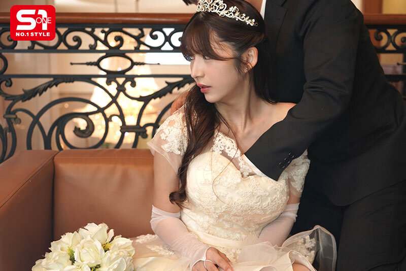 Cô dâu bí mật đụ nhau với người yêu cũ ngay trước ngày cưới